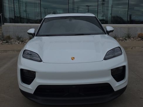 New 2026 Porsche Macan 4 Electric AWD/4WD image 10