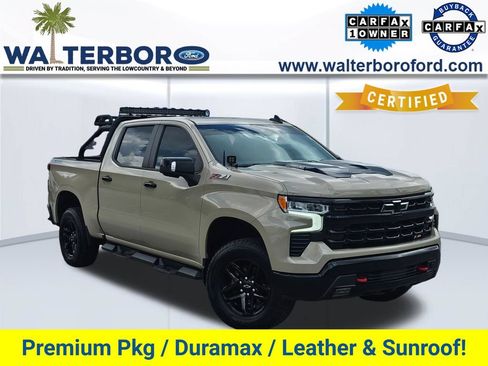 Used 2022 Chevrolet Silverado 1500 LT Trail Boss w/ LT Trail Boss Premium Package AWD/4WD image 1