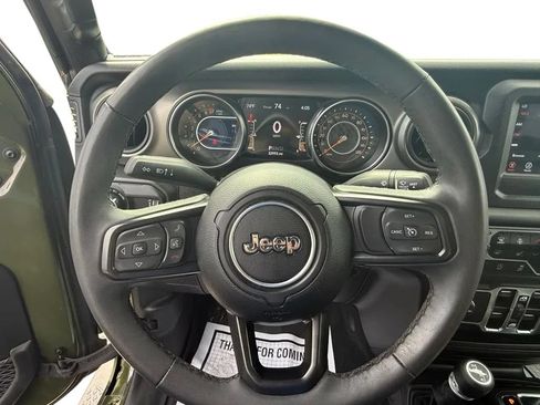 Used 2023 Jeep Gladiator Sport AWD/4WD image 22