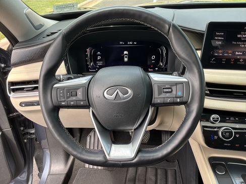 Used 2023 INFINITI QX60 Sensory w/ Vision Package AWD/4WD image 18