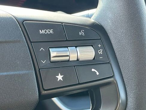 Certified 2025 Kia K4 LXS image 28