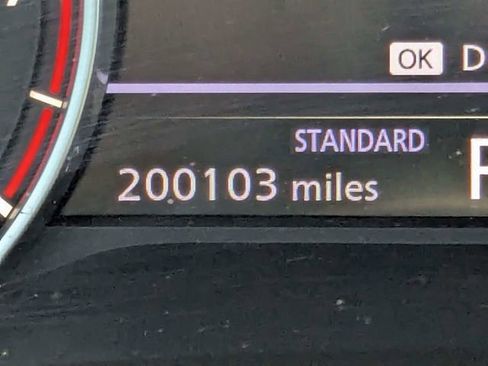Used 2021 Nissan Rogue SV FWD image 27