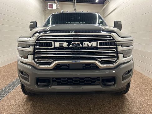 New 2026 RAM 4500 4x4 Crew Cab DRW w/ Laramie Trim Package image 6