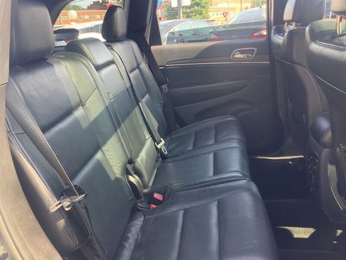 Used 2015 Jeep Grand Cherokee Limited w/ Luxury Group II AWD/4WD image 15