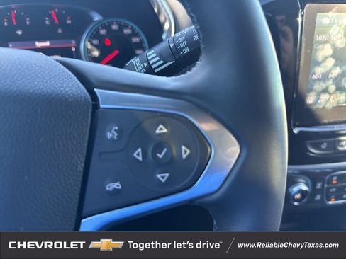Used 2023 Chevrolet Traverse LT image 29