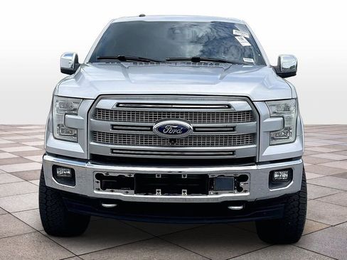 Used 2016 Ford F150 Platinum w/ Equipment Group 701A Luxury AWD/4WD image 3