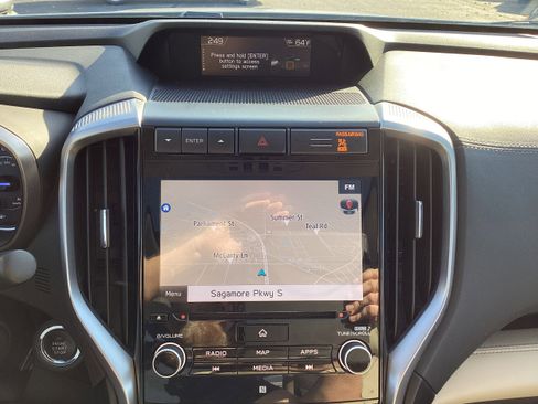 Used 2022 Subaru Ascent Limited w/ Technology Package image 21