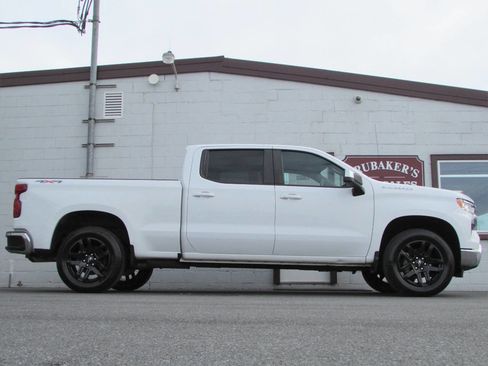 Used 2023 Chevrolet Silverado 1500 LT w/ Protection Package image 7