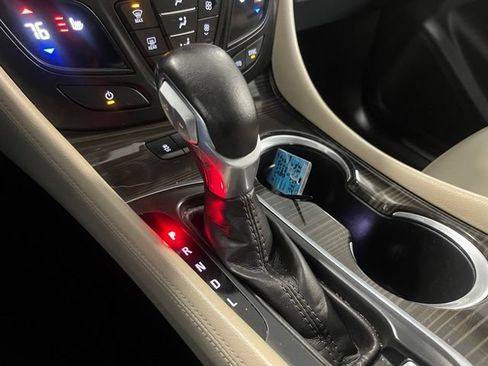 Used 2020 Buick Envision FWD image 25