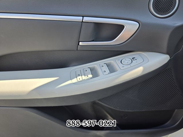 Used 2024 Hyundai Sonata SEL FWD image 31