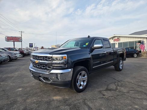Used 2018 Chevrolet Silverado 1500 LTZ w/ Sport Package image 2