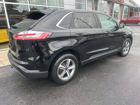 Used 2024 Ford Edge SEL w/ Convenience Package AWD/4WD image 3