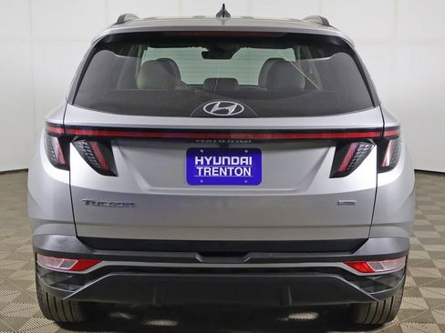 Certified 2024 Hyundai Tucson SEL w/ Convenience Package AWD/4WD image 13