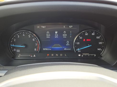 Used 2022 Ford Explorer XLT w/ Equipment Group 202A image 27