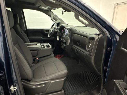 Used 2020 Chevrolet Silverado 1500 Custom w/ Custom Value Package AWD/4WD image 36