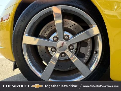 Used 2008 Chevrolet Corvette Coupe w/ Preferred Equipment Group RWD image 10