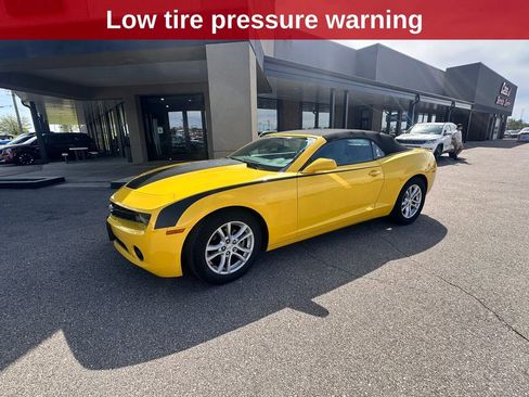 Used 2013 Chevrolet Camaro LT RWD image 3