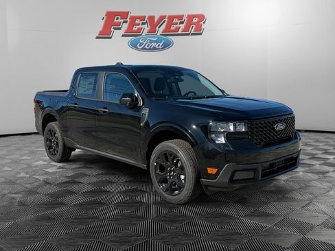 New 2025 Ford Maverick XLT w/ XLT Luxury Package image 3