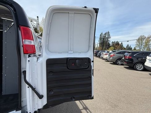 Used 2021 Chevrolet Express 2500 w/ Driver Convenience Package RWD image 21