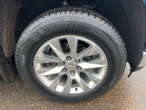 Used 2019 Chevrolet Silverado 1500 LTZ w/ LTZ Premium Package image 13