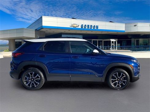 Used 2023 Chevrolet TrailBlazer ACTIV w/ Convenience Package image 5