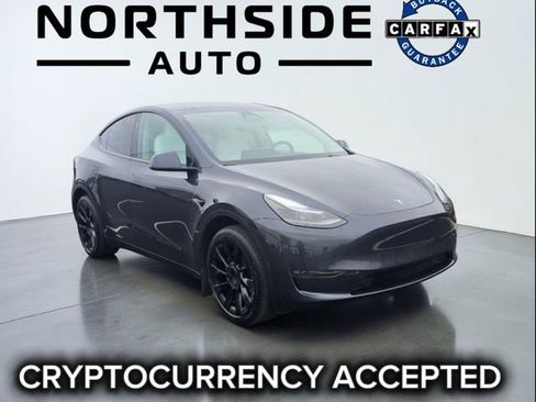 Used 2024 Tesla Model Y Long Range image 1