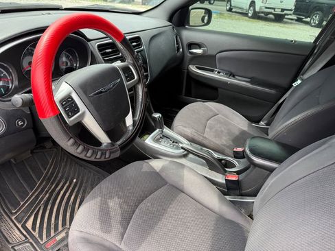 Used 2013 Chrysler 200 Touring image 11