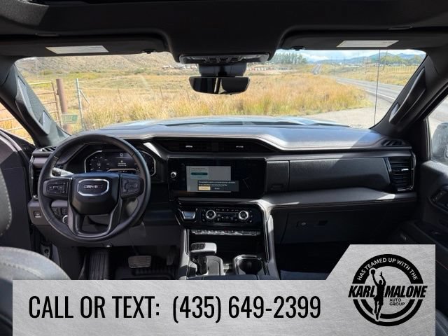Used 2025 GMC Sierra 1500 AT4 w/ Technology Package AWD/4WD image 32