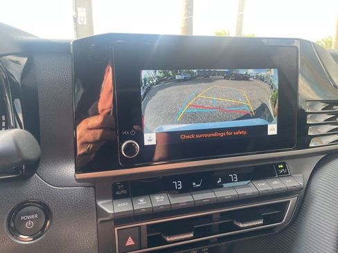 Used 2025 Toyota Camry SE FWD image 14