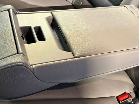 Used 2006 BMW 530xi Wagon image 28