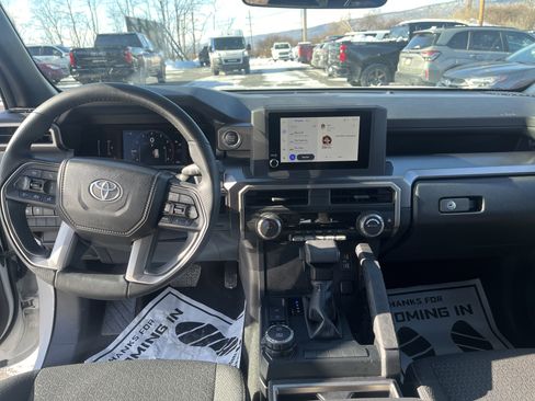 Used 2025 Toyota 4Runner SR5 image 14