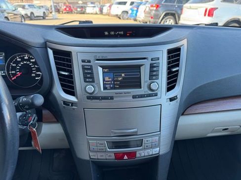 Used 2014 Subaru Outback 2.5i Limited image 19