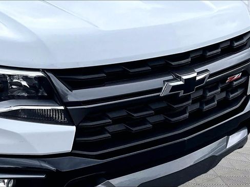 Used 2022 Chevrolet Colorado Z71 AWD/4WD image 30