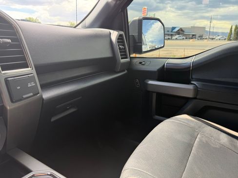 Used 2018 Ford F150 Raptor w/ Equipment Group 801A Mid AWD/4WD image 24