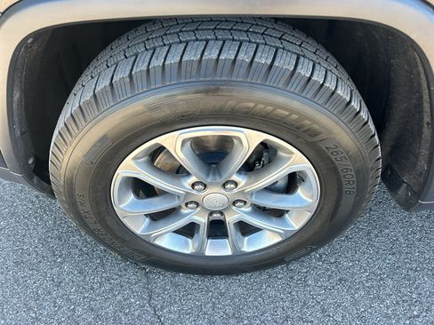Used 2015 Jeep Grand Cherokee Limited AWD/4WD image 13