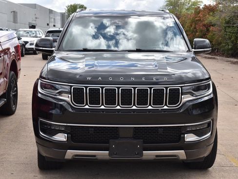 Used 2022 Jeep Wagoneer Series III w/ Rear Seat Video Group 1 image 3