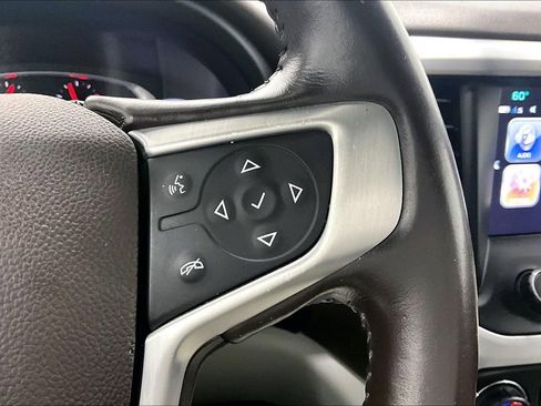 Used 2018 GMC Acadia SLT FWD image 19