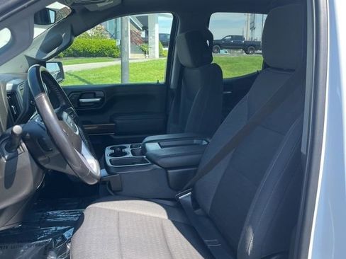 Used 2022 GMC Sierra 1500 Elevation w/ LPO, Elevation Black Package image 5