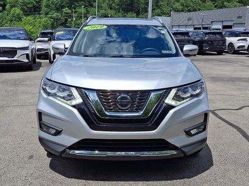 Used 2019 Nissan Rogue SL w/ Premium Package AWD/4WD image 2