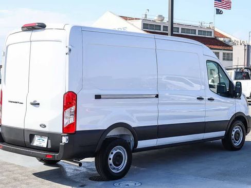 New 2026 Ford Transit 250 148 Medium Roof RWD image 4