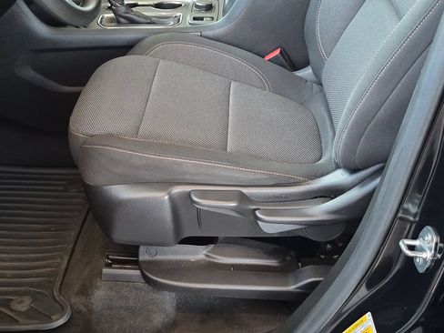 Used 2020 Chevrolet Traverse LS FWD image 14