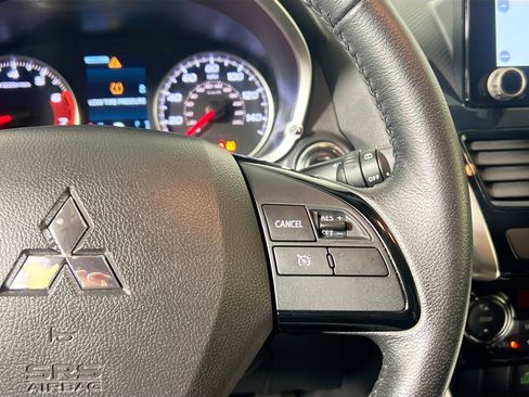 Used 2023 Mitsubishi Eclipse Cross SE image 13