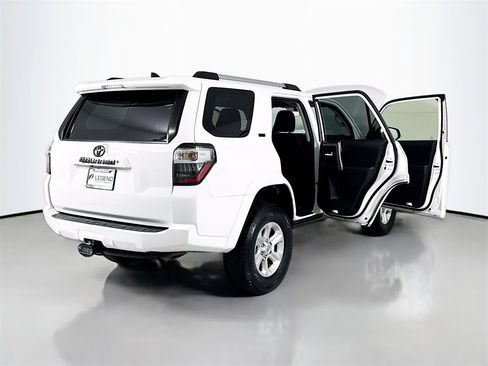 Used 2019 Toyota 4Runner SR5 image 21