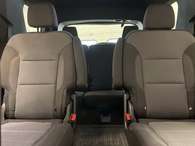 Used 2023 Chevrolet Traverse LT w/ LPO, Floor Liner Package AWD/4WD image 18