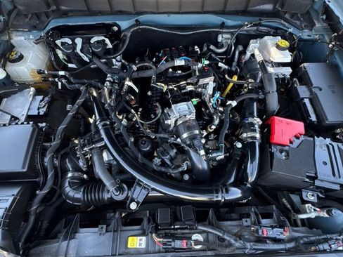 Used 2022 Ford Bronco Badlands AWD/4WD image 6