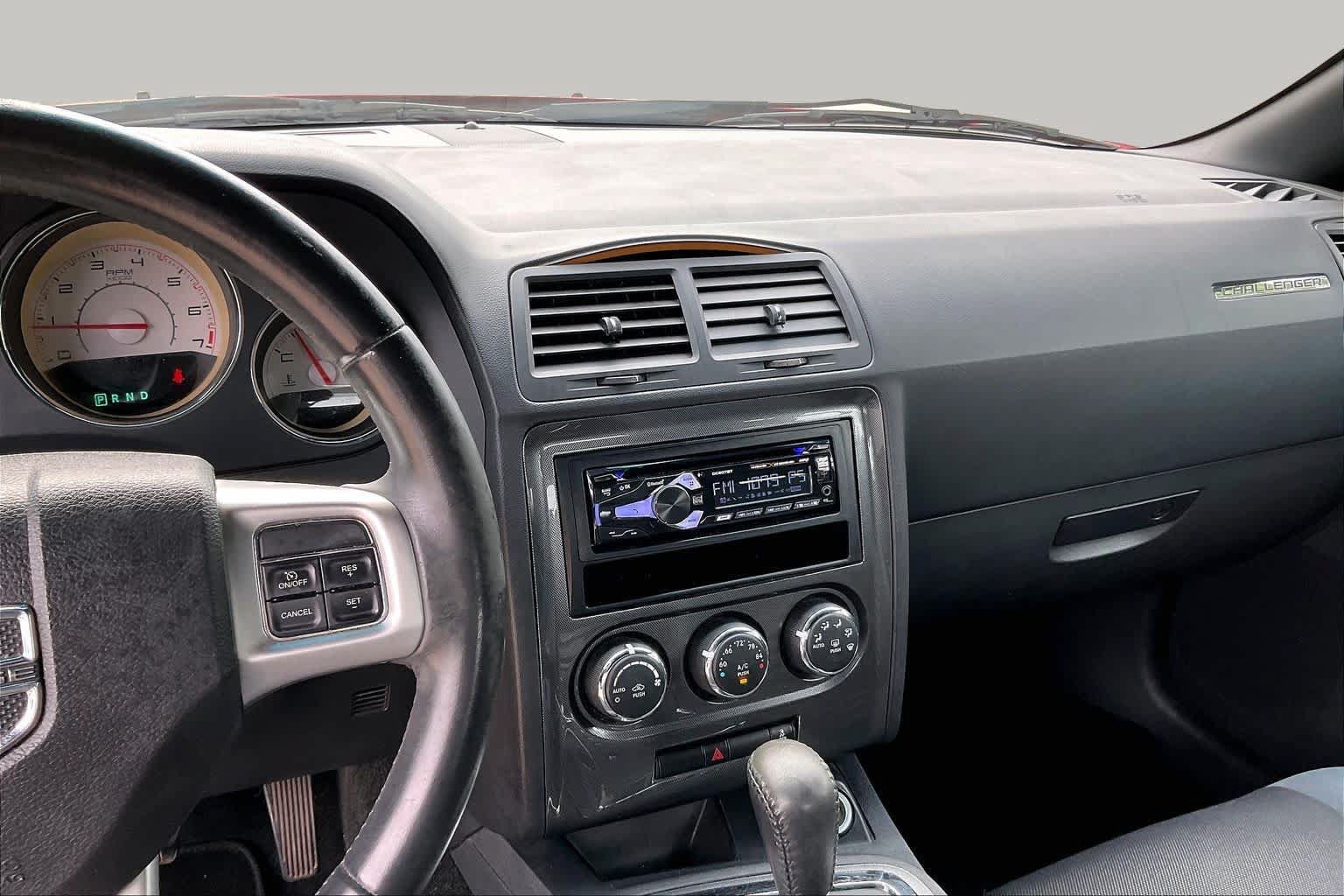 Used 2012 Dodge Challenger SXT RWD image 6