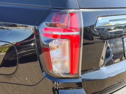 Used 2023 Chevrolet Tahoe LT image 8