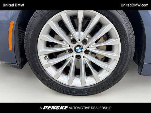 Used 2023 BMW 530i RWD image 2