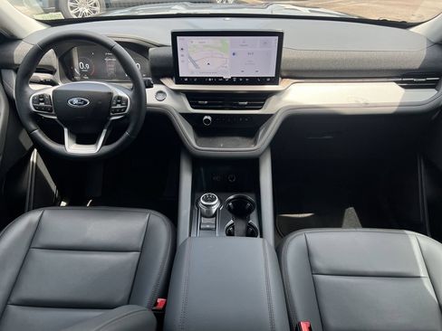 New 2026 Ford Explorer Active w/ Active Comfort Package RWD image 2