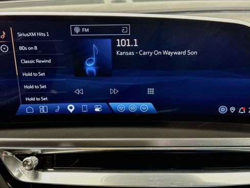Used 2024 Cadillac Lyriq Tech AWD/4WD image 17